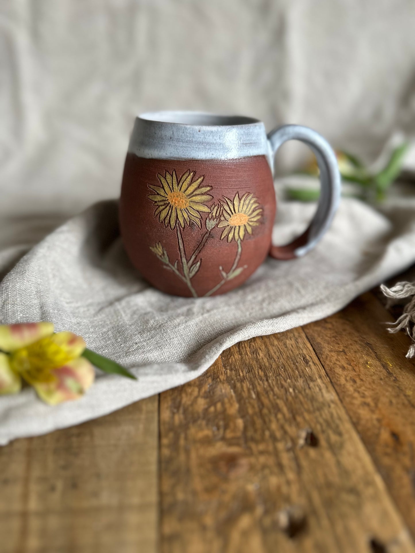 Arnica Flower Mugs