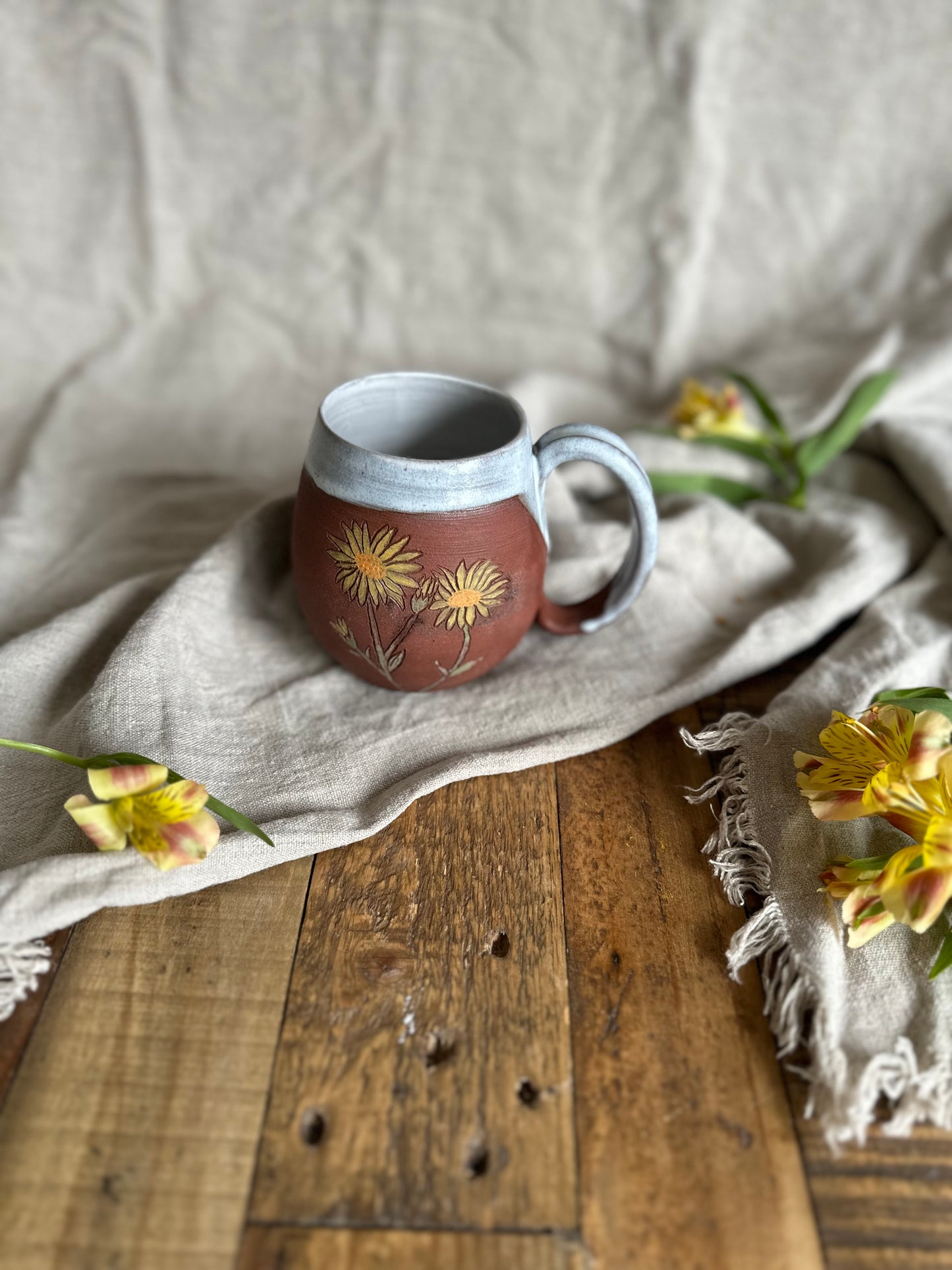 Arnica Flower Mugs