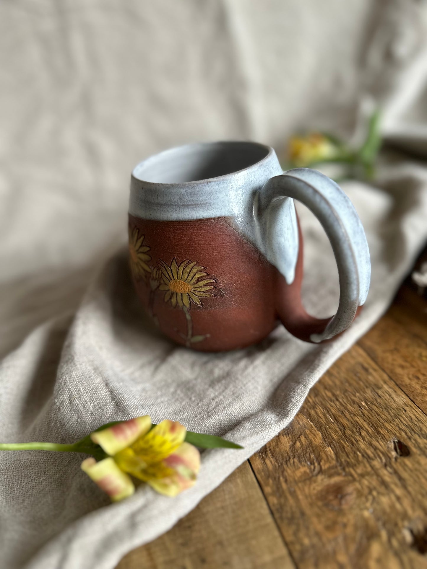 Arnica Flower Mugs