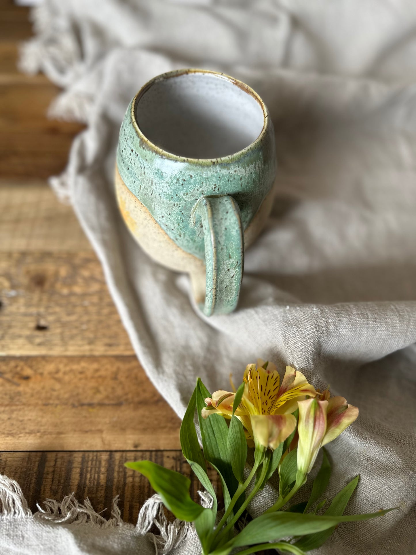 Arnica Flower Mugs