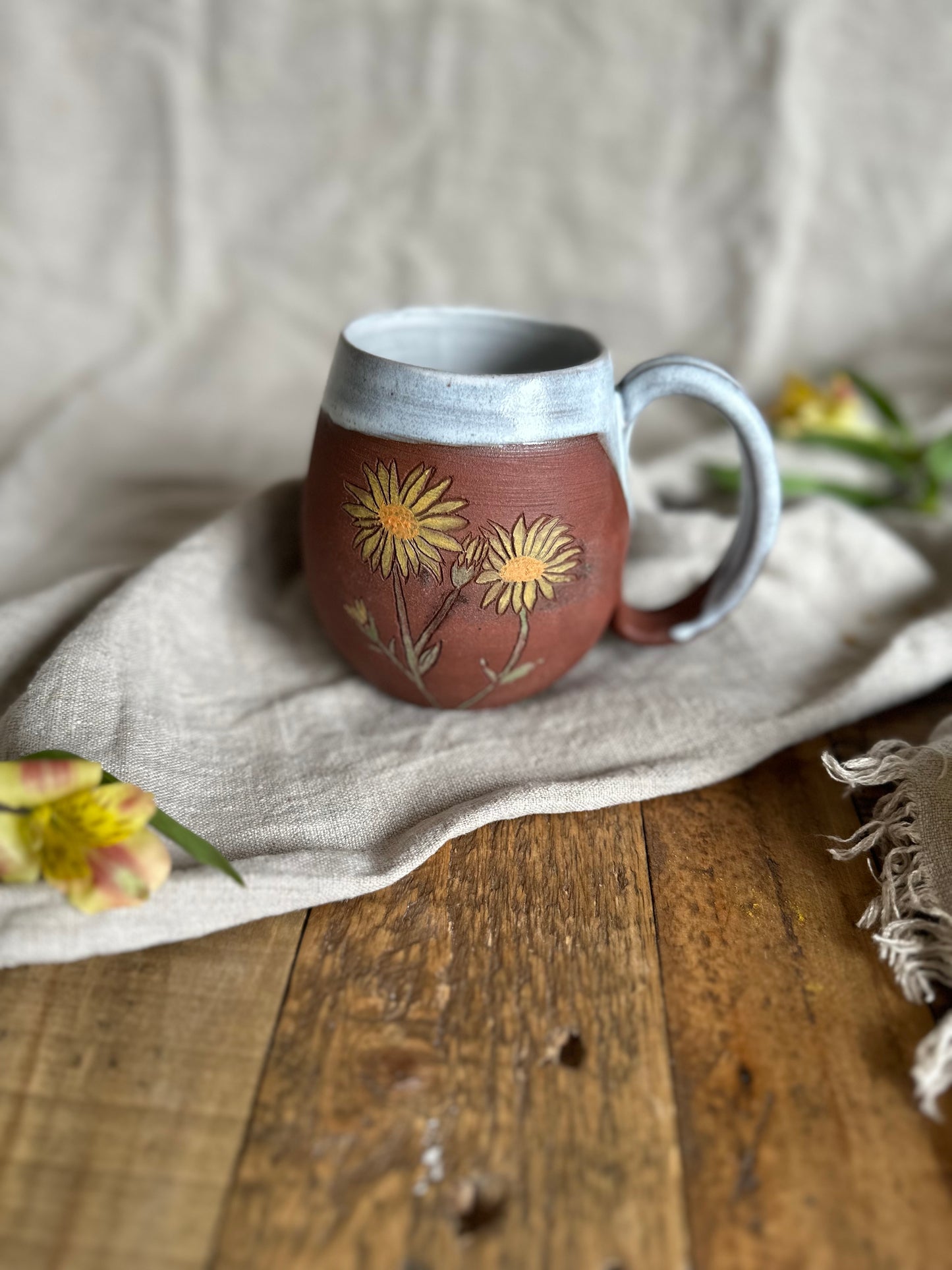 Arnica Flower Mugs