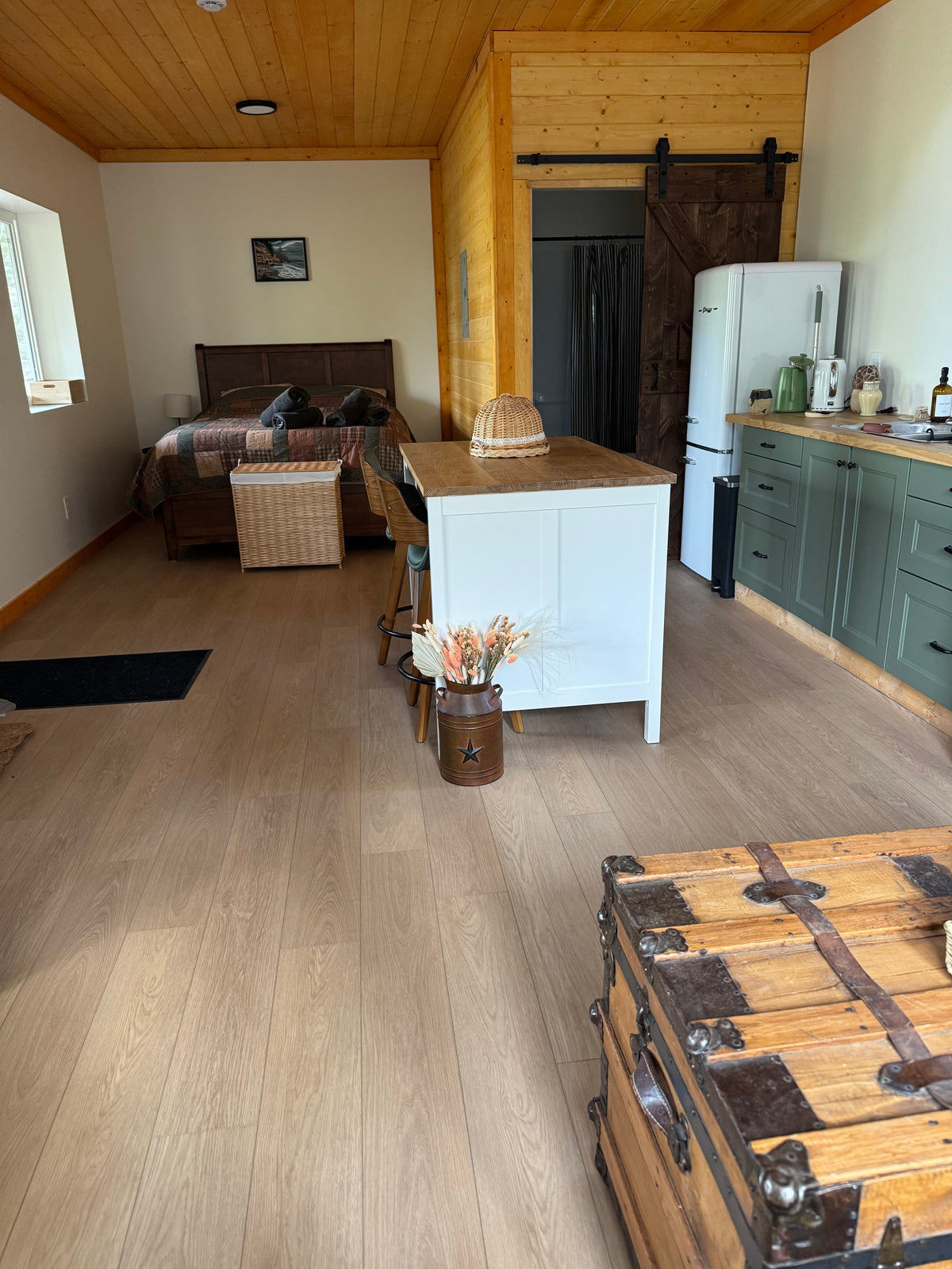 Cozy Nights: Pottery Retreat - Sept 17-19